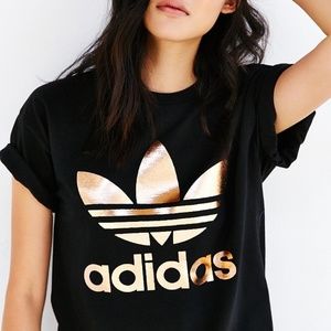 Adidas tee
